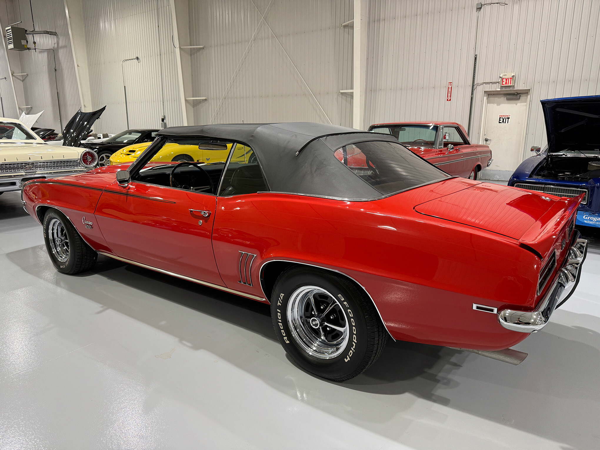 1969 Chevrolet Camaro SS/RS 4
