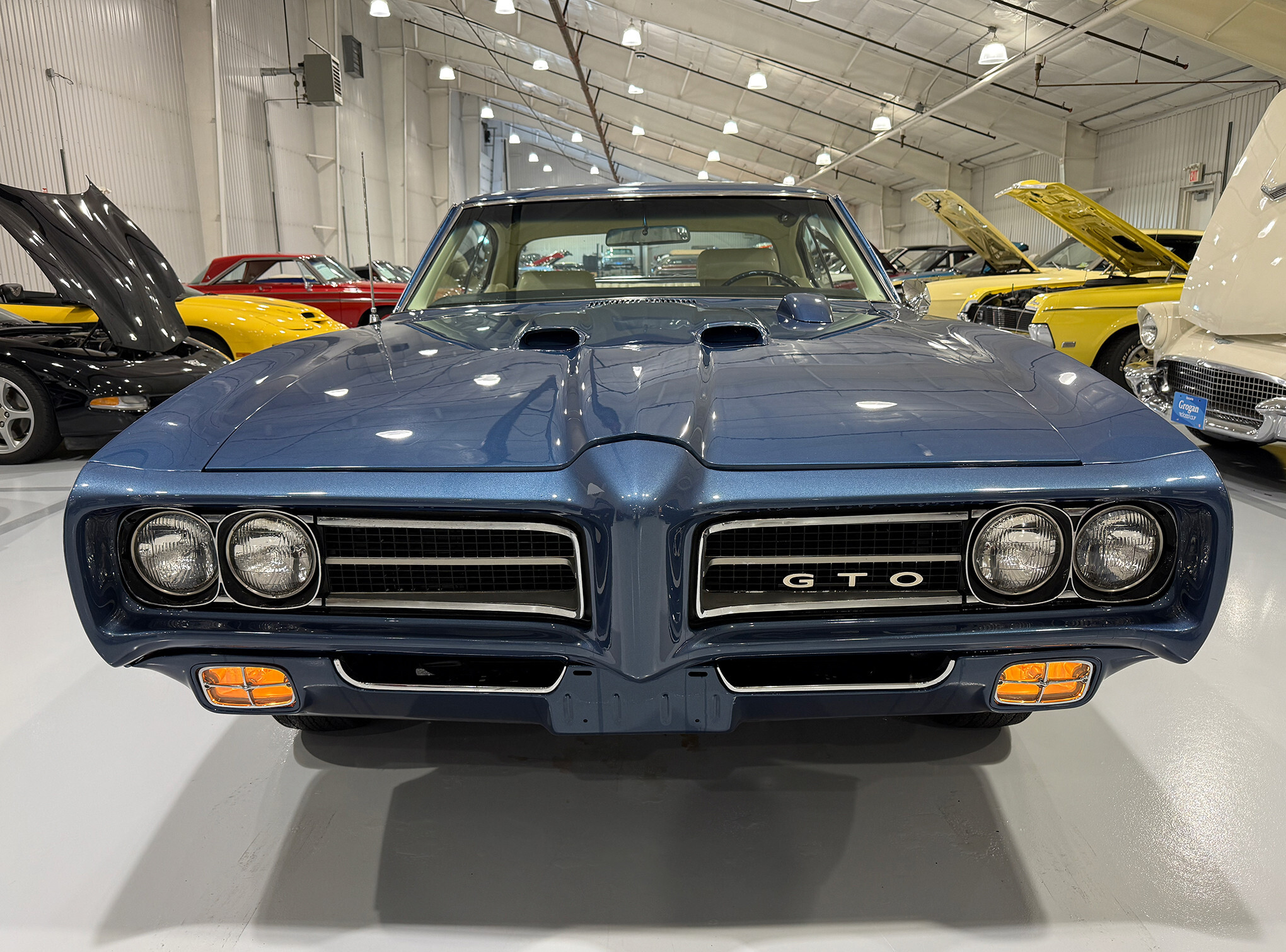 1969 Pontiac GTO Judge 12
