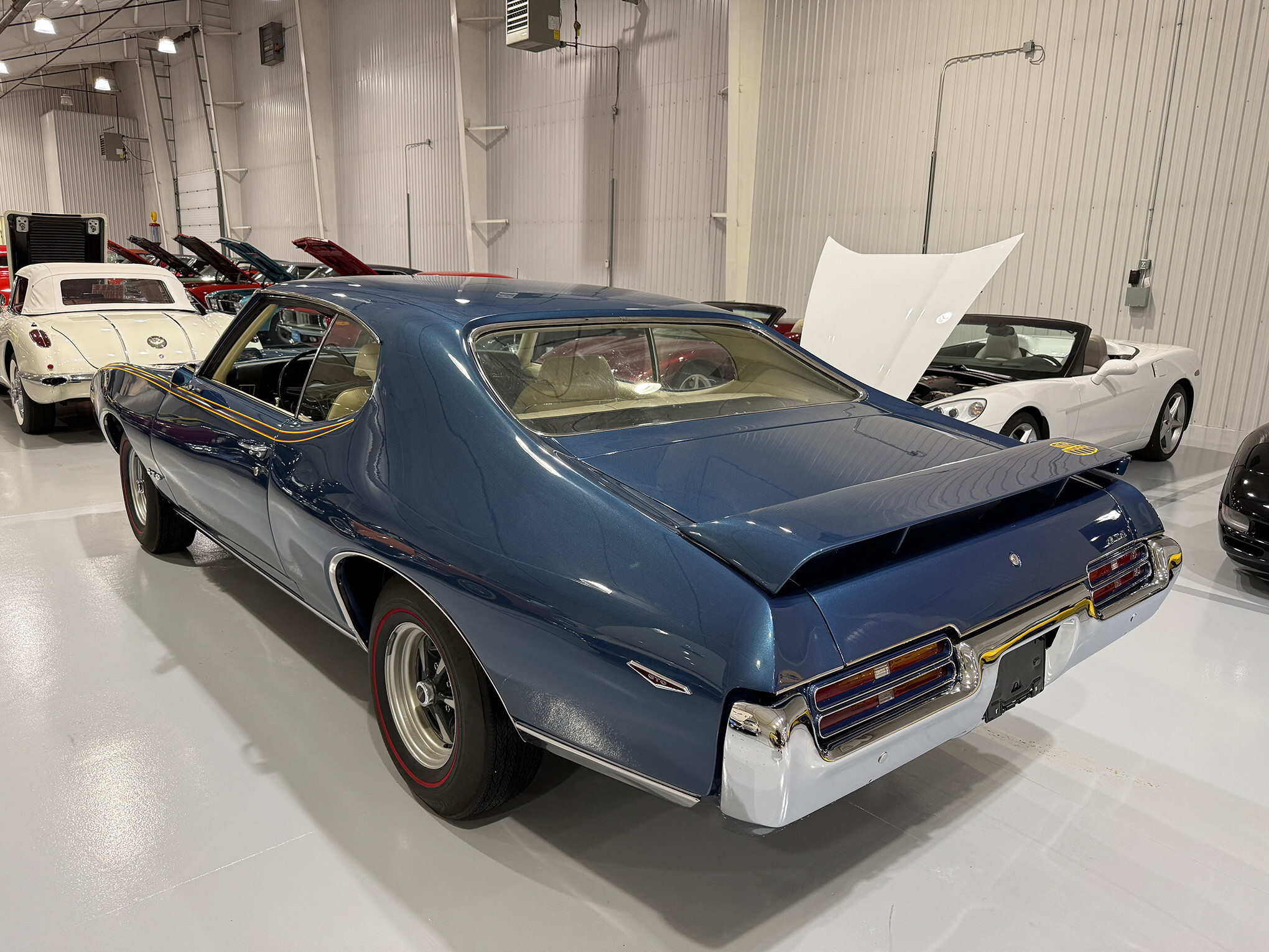 1969 Pontiac GTO Judge 4