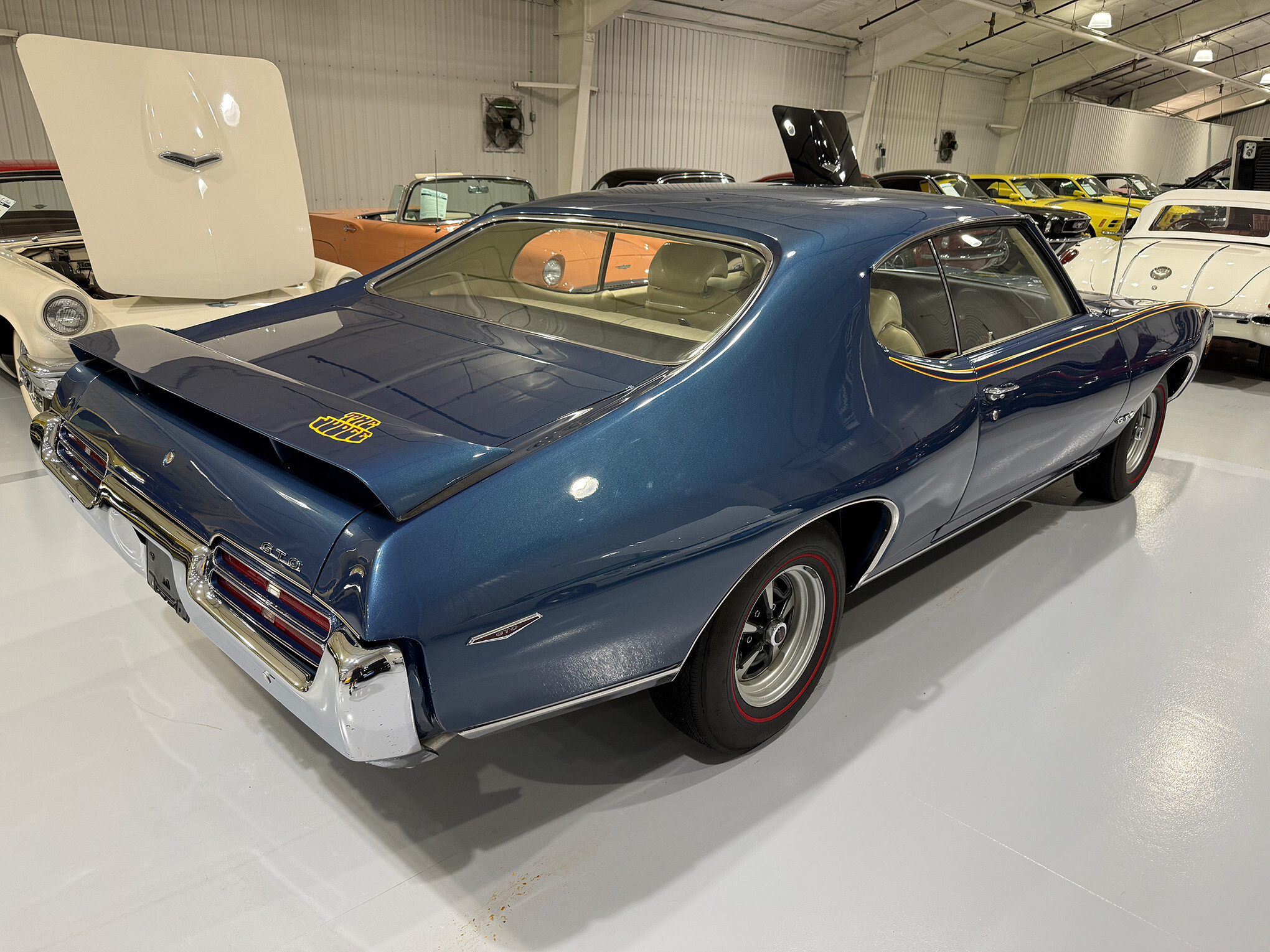 1969 Pontiac GTO Judge 8