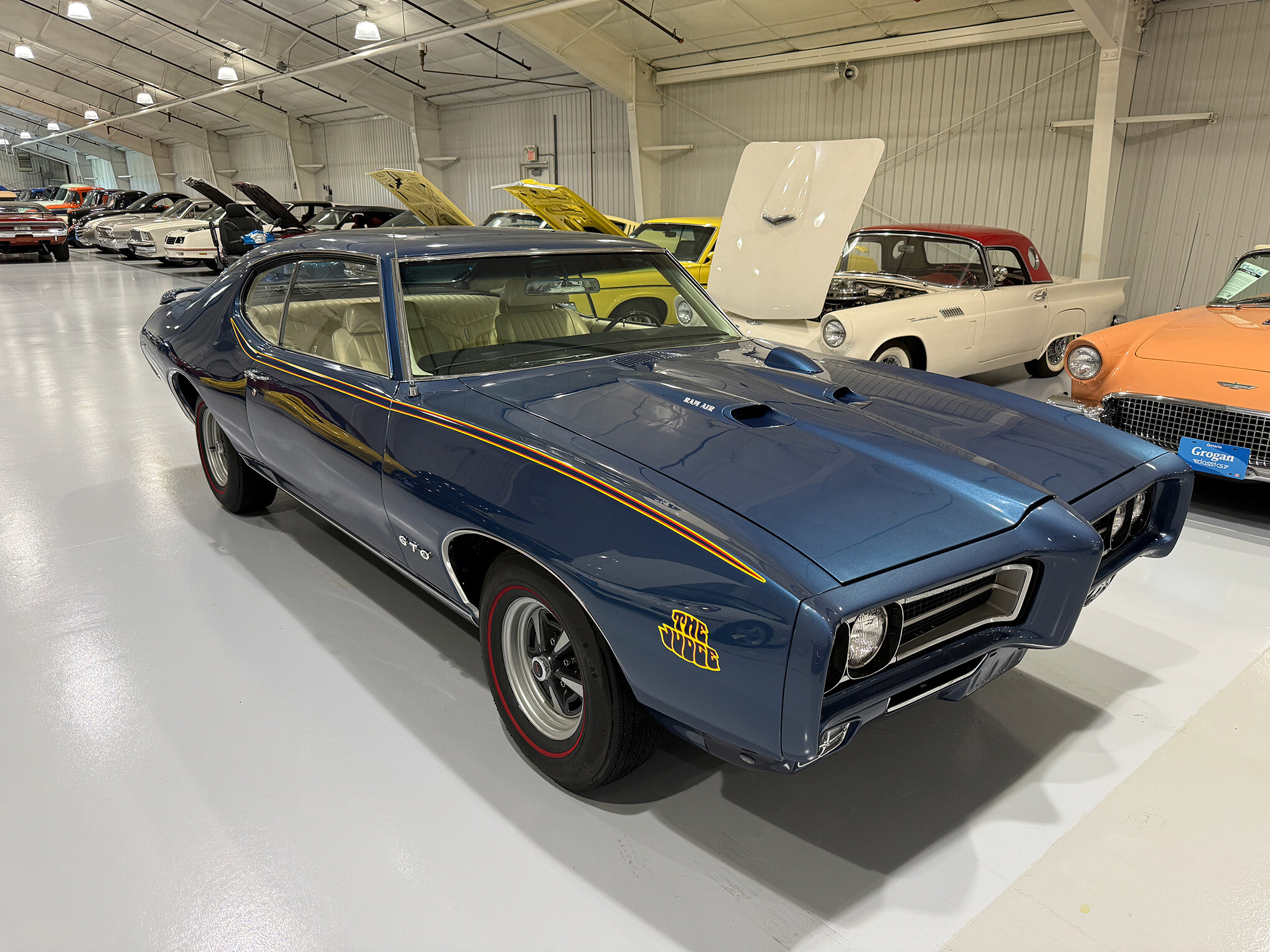 1969 Pontiac GTO Judge 9