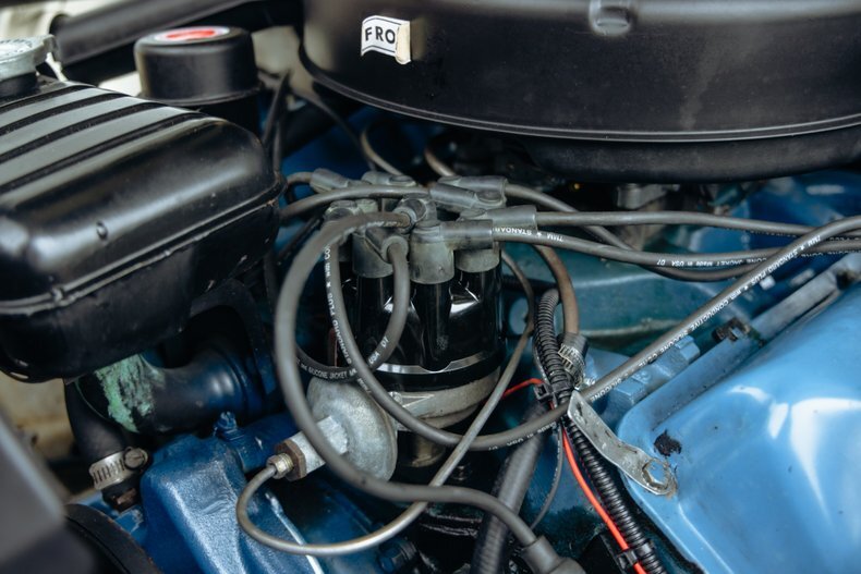 1964 Ford Thunderbird 239