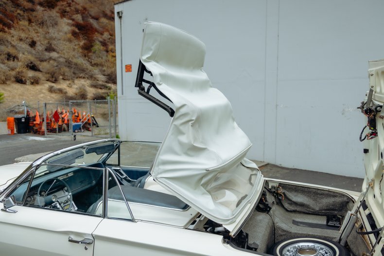 1964 Ford Thunderbird 111