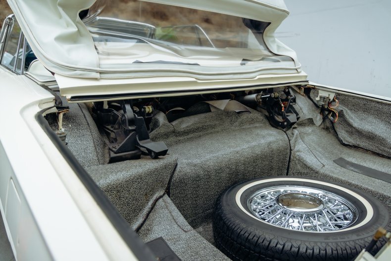1964 Ford Thunderbird 115