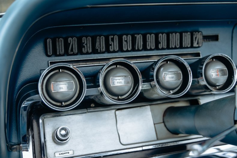 1964 Ford Thunderbird 157