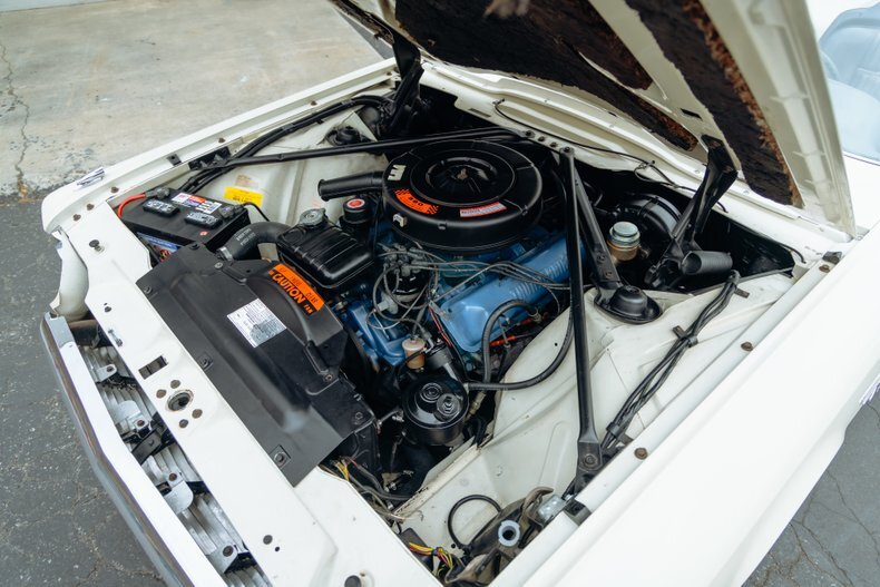 1964 Ford Thunderbird 211