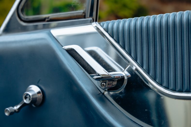 1964 Ford Thunderbird 159
