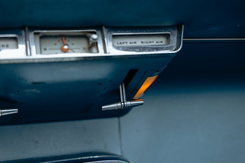 1964 Ford Thunderbird 173