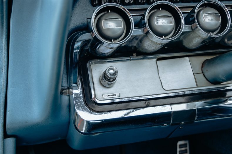 1964 Ford Thunderbird 181
