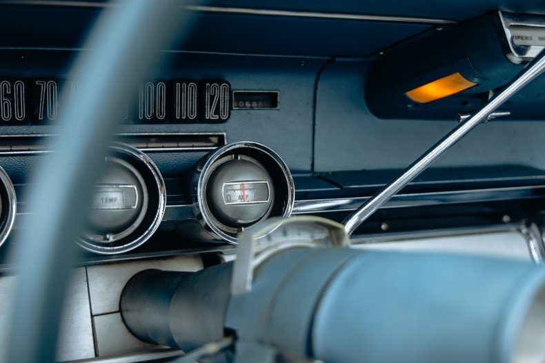 1964 Ford Thunderbird 185