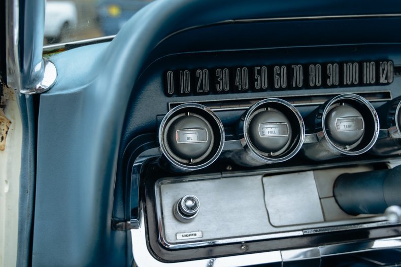1964 Ford Thunderbird 189