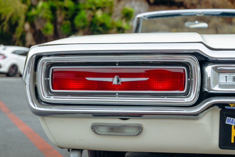 1964 Ford Thunderbird 53