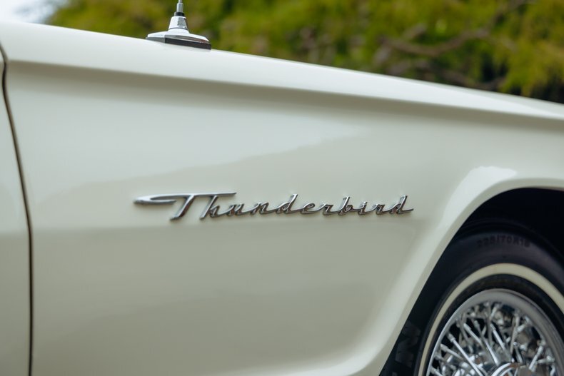 1964 Ford Thunderbird 75