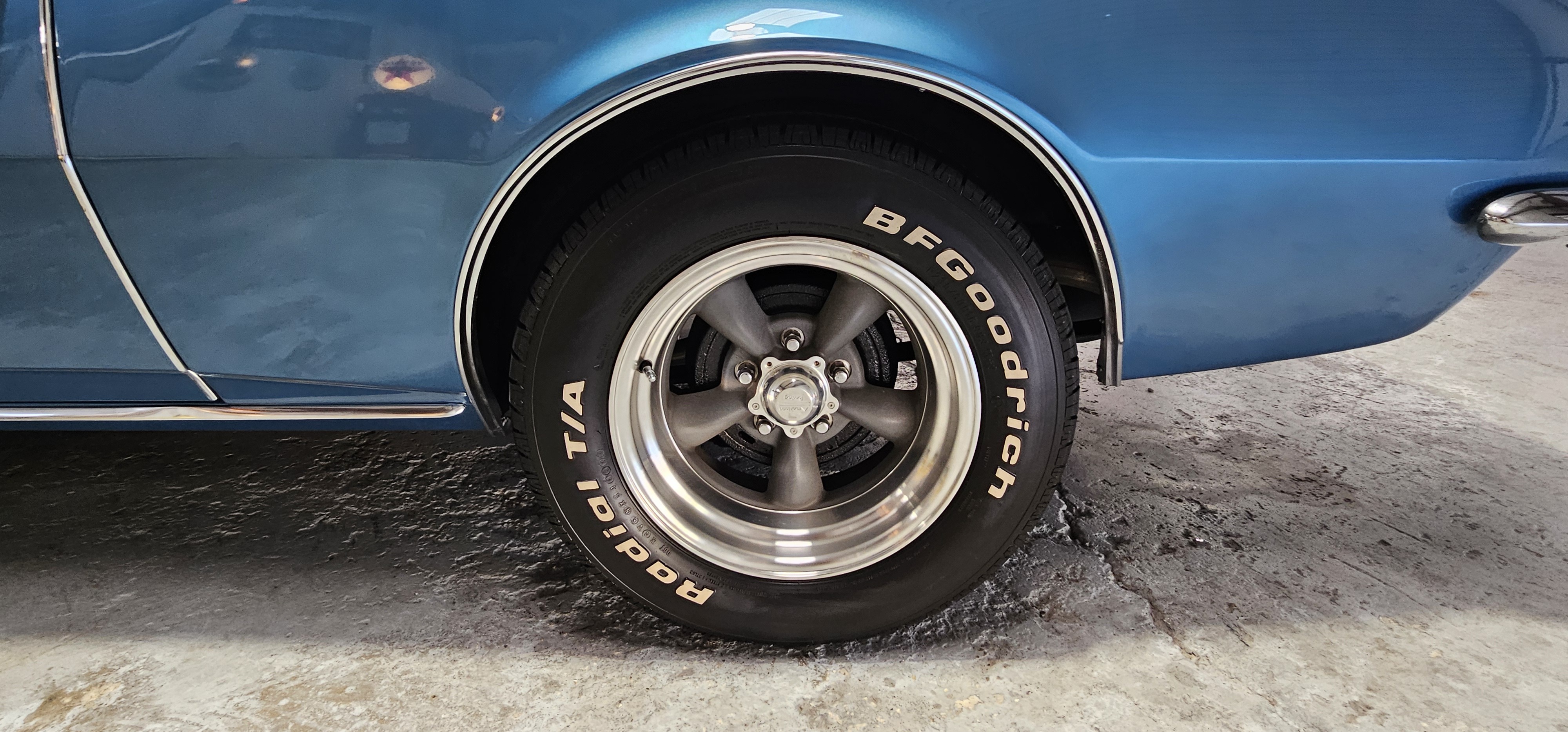 1967 Chevrolet Camaro 38