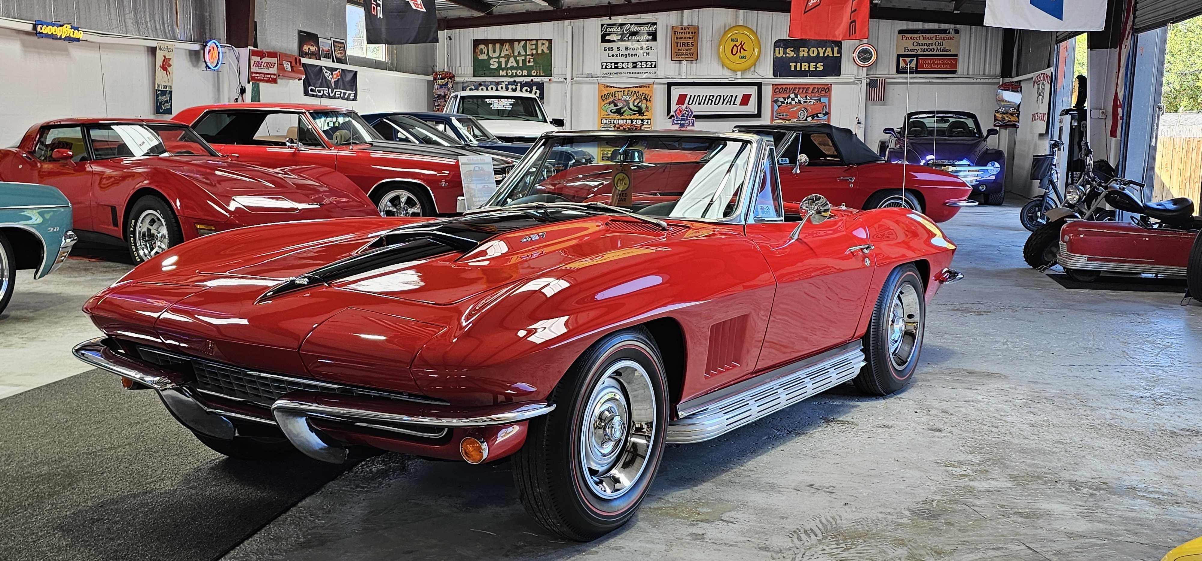 1967 CHEVROLET CORVETTE 1