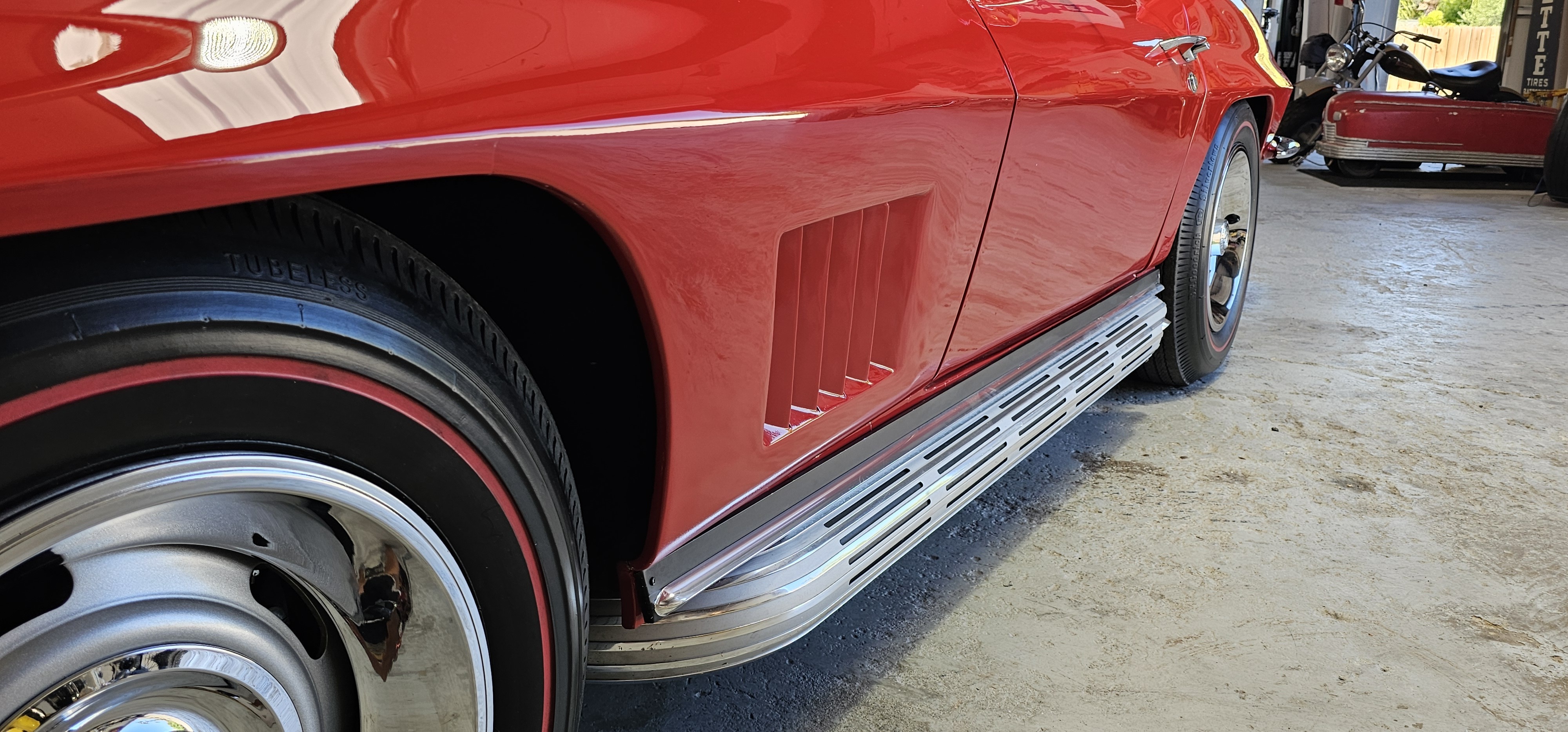 1967 CHEVROLET CORVETTE 29