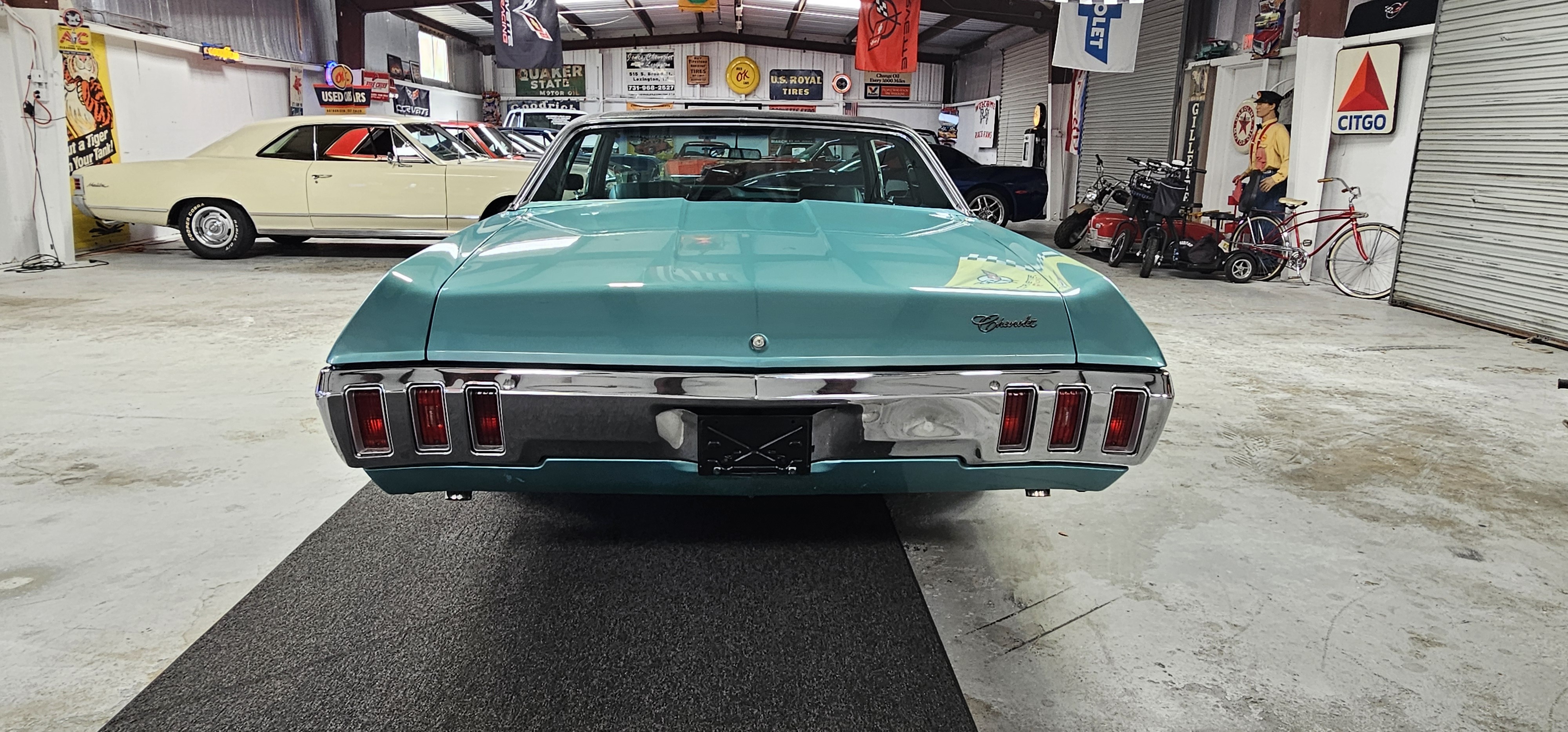 1970 CHEVROLET IMPALA CLASSIC 4