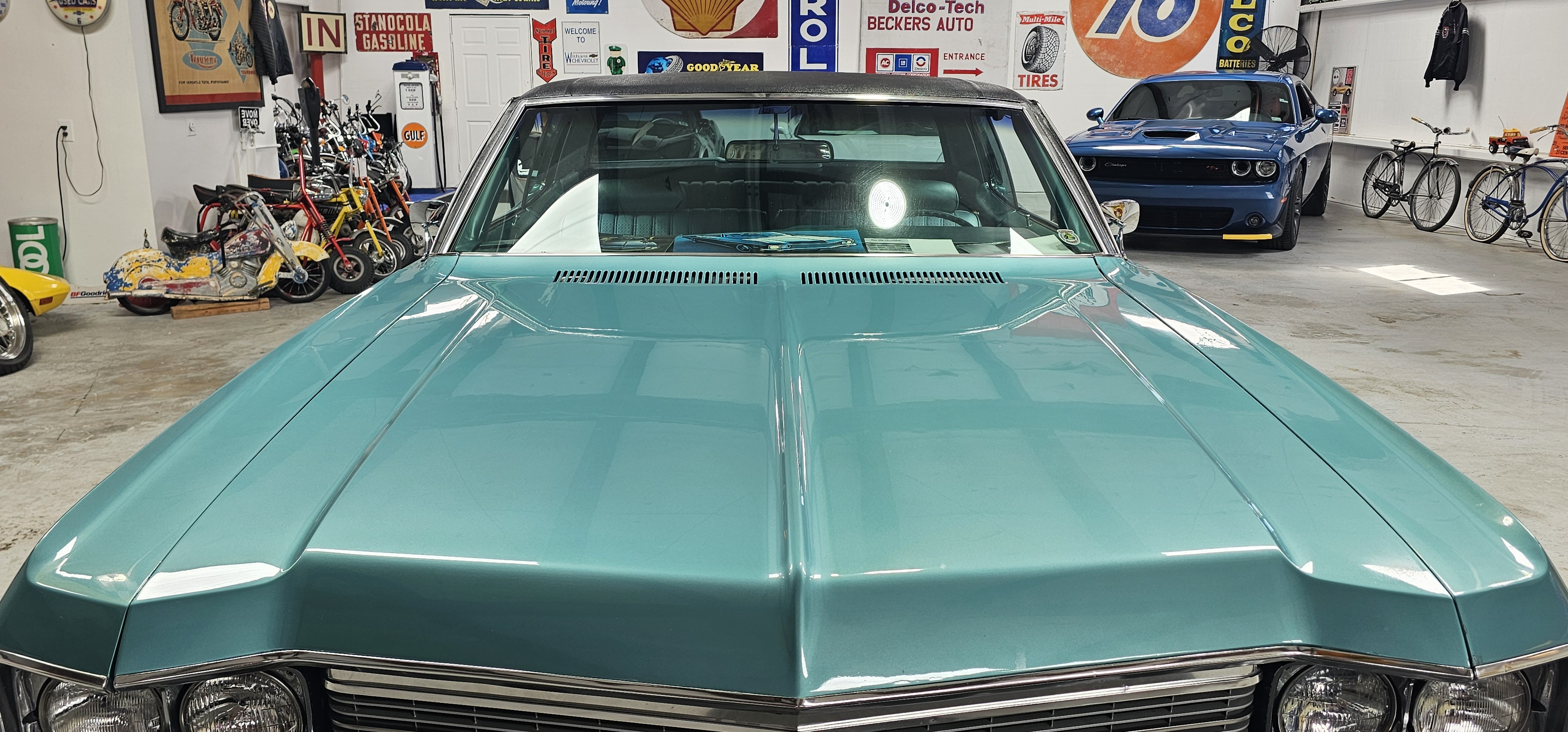 1970 CHEVROLET IMPALA CLASSIC 12