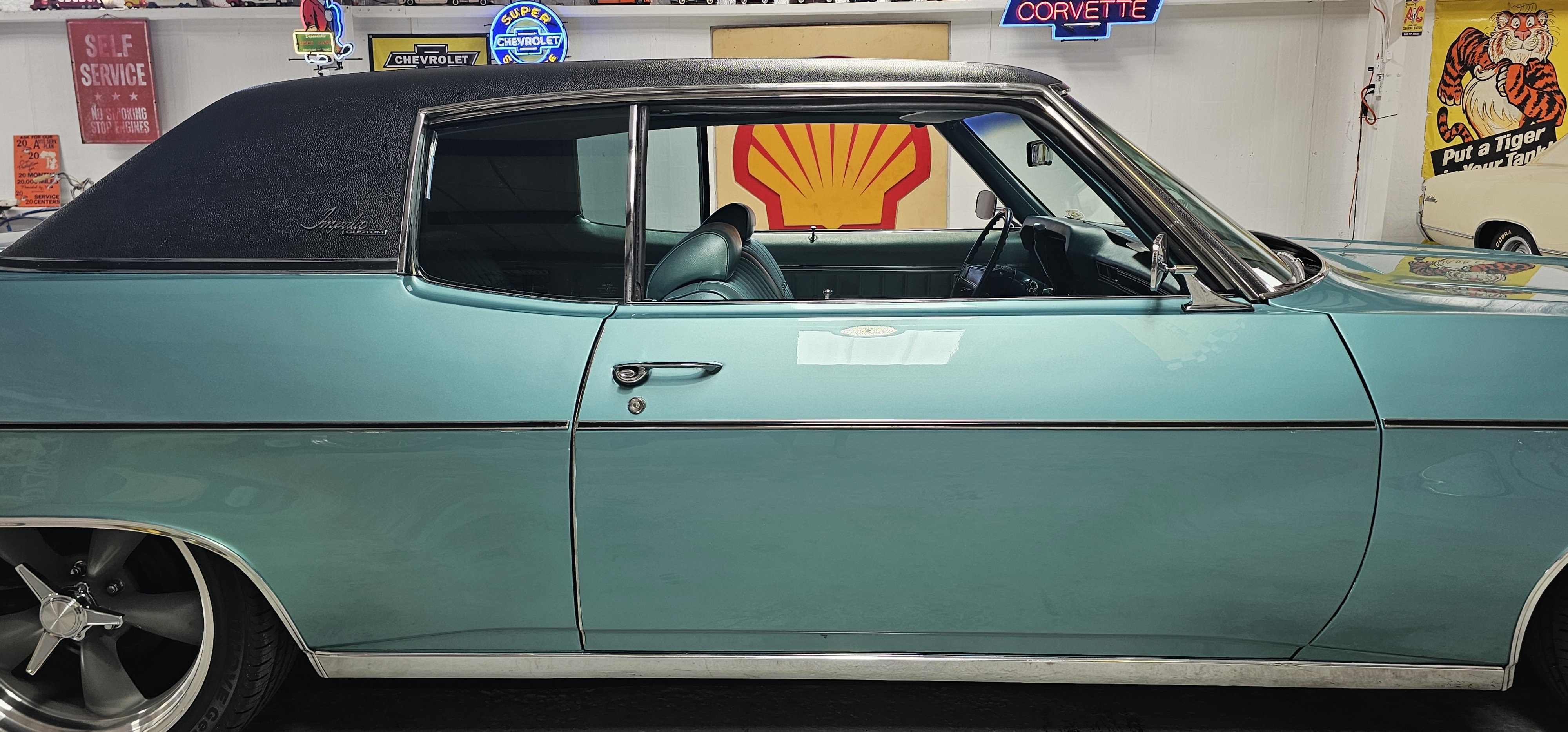 1970 CHEVROLET IMPALA CLASSIC 40