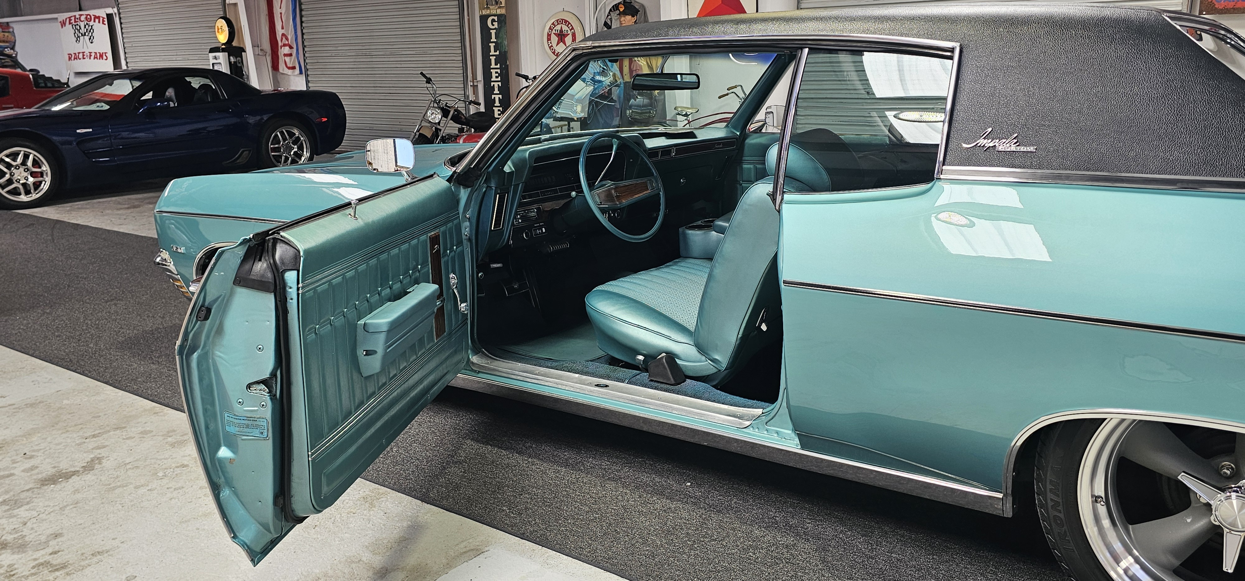1970 CHEVROLET IMPALA CLASSIC 52