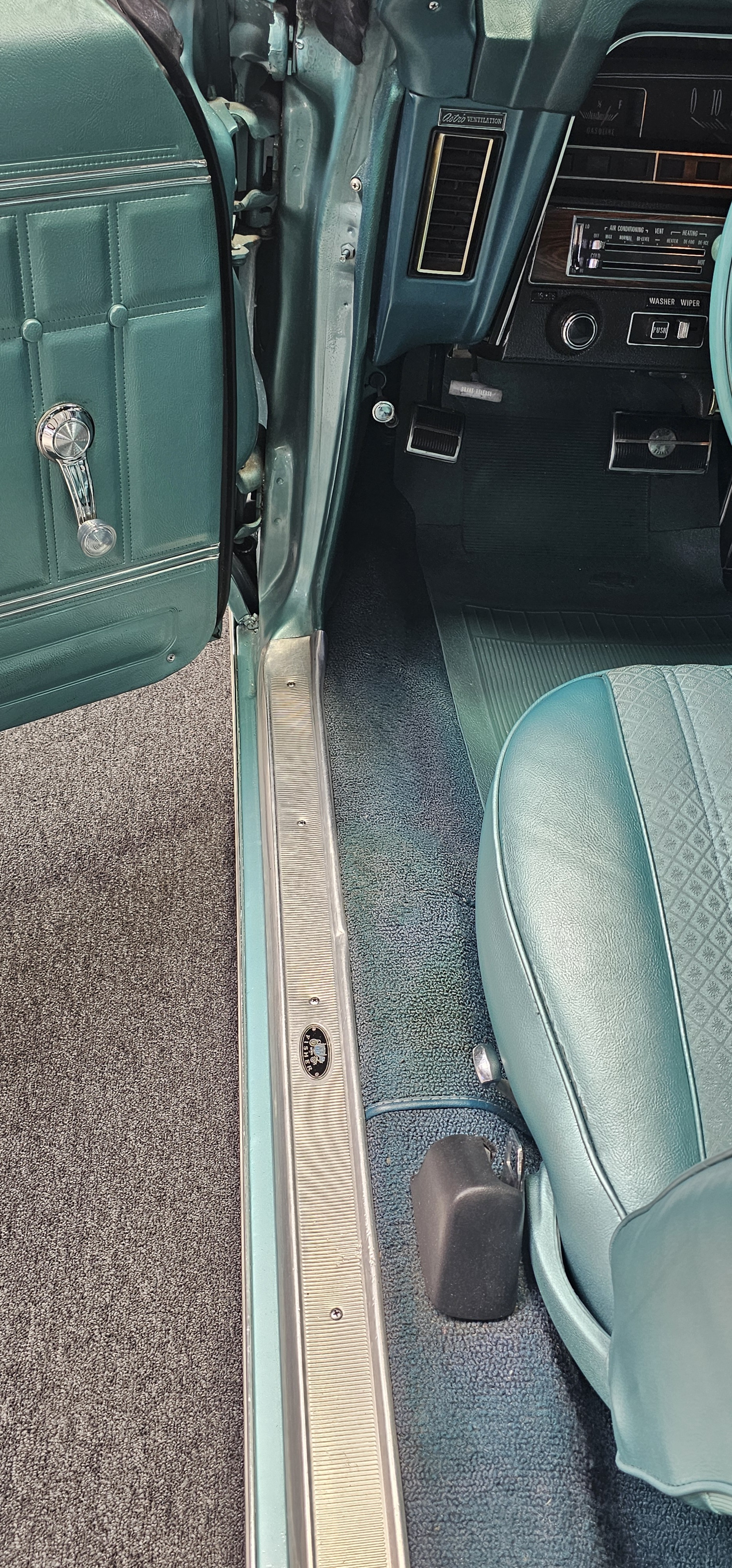 1970 CHEVROLET IMPALA CLASSIC 55