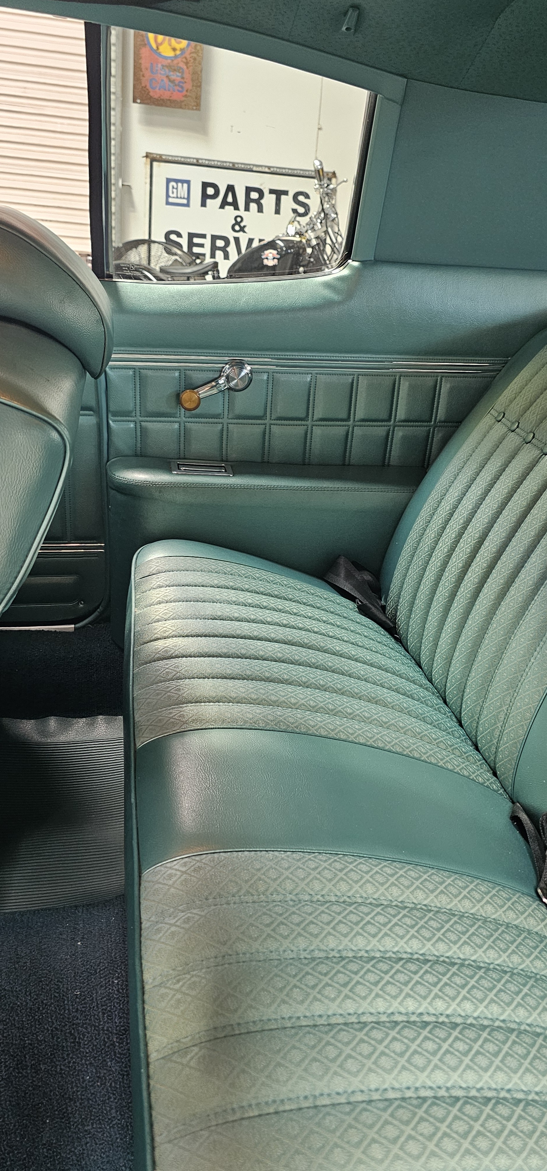 1970 CHEVROLET IMPALA CLASSIC 71