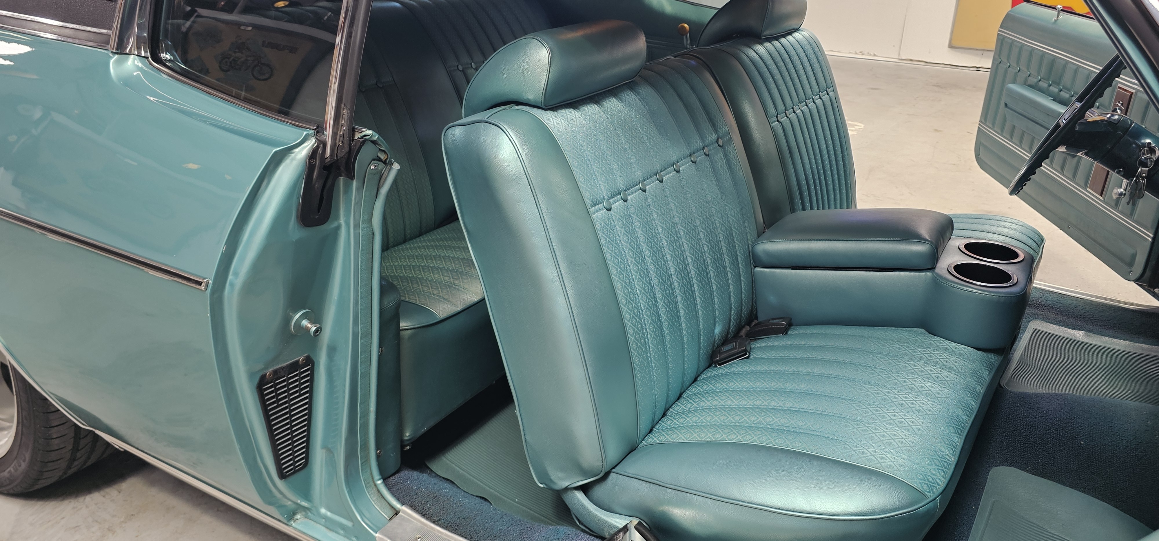 1970 CHEVROLET IMPALA CLASSIC 81