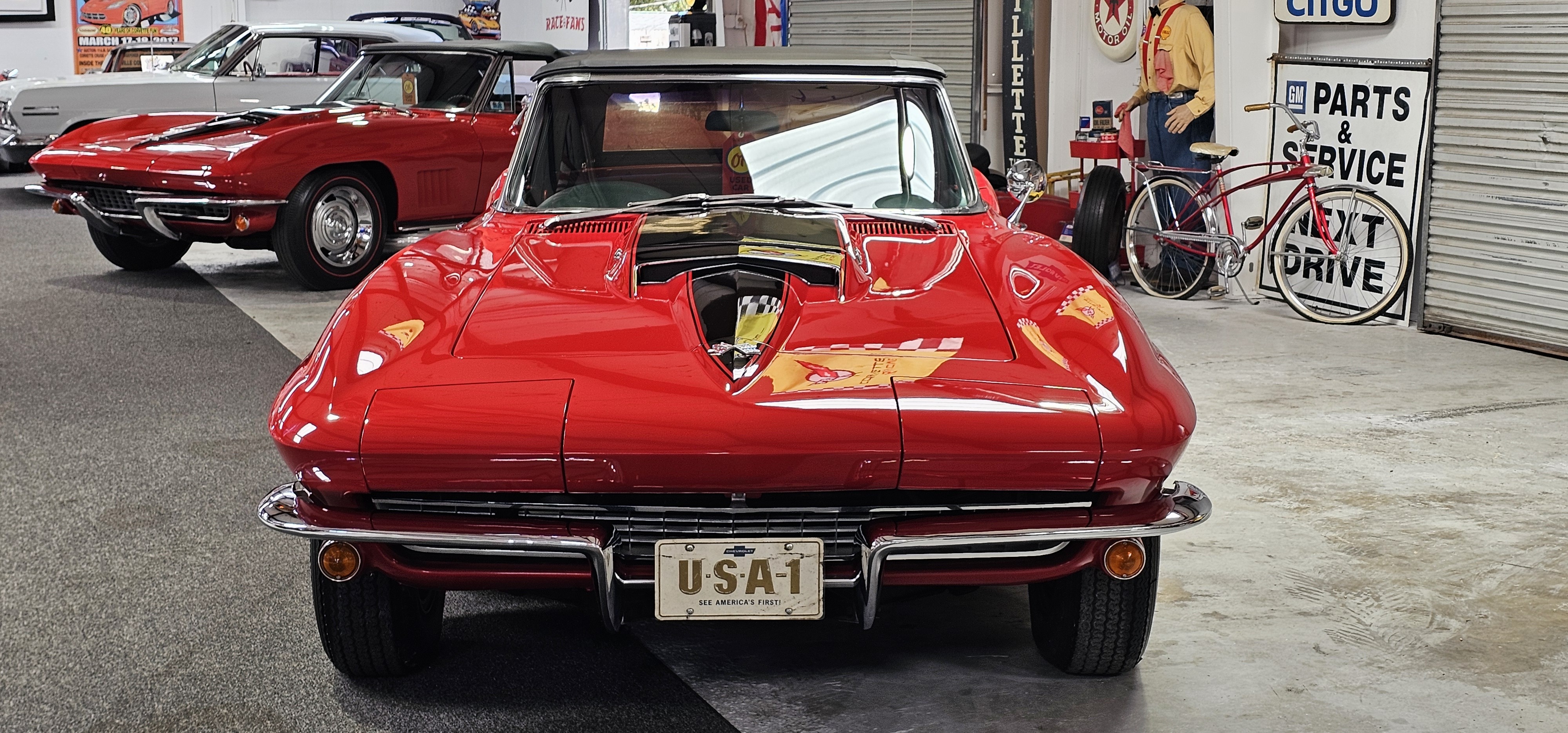 1967 CHEVROLET CORVETTE STINGRAY 2