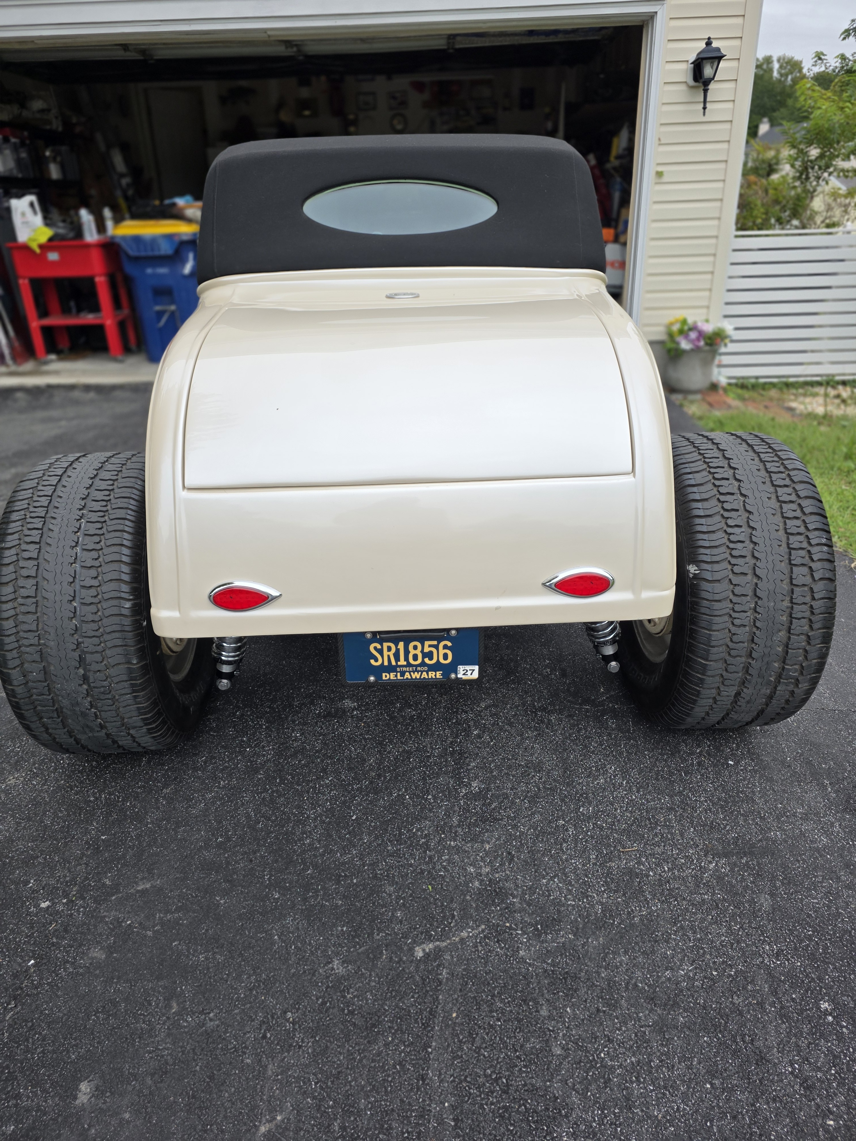 1929 Ford Roadster 18