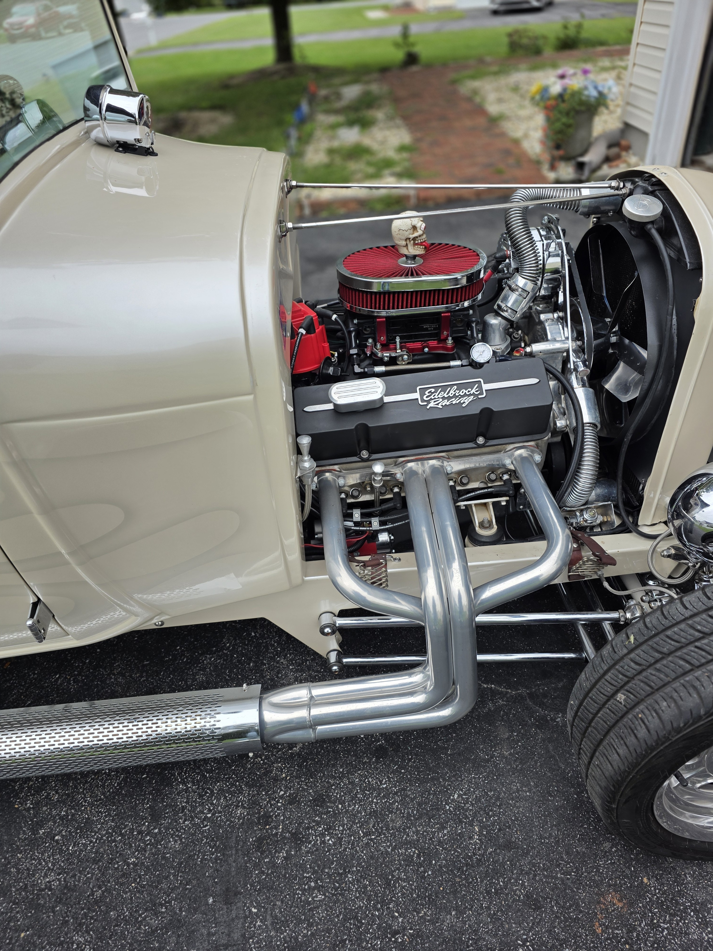 1929 Ford Roadster 23