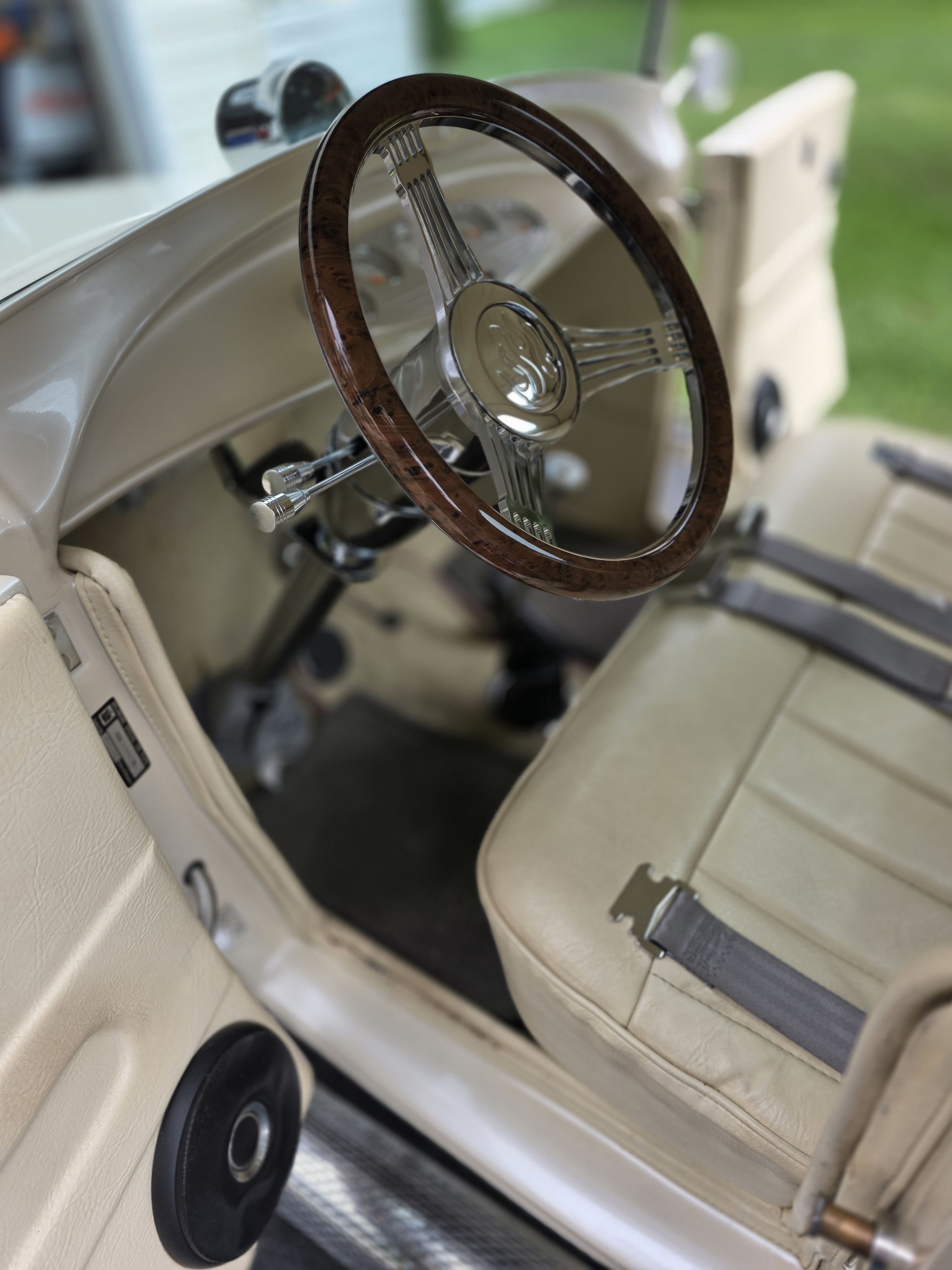 1929 Ford Roadster 13