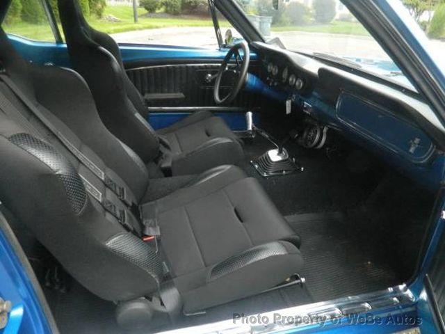 1965 Ford Mustang 16