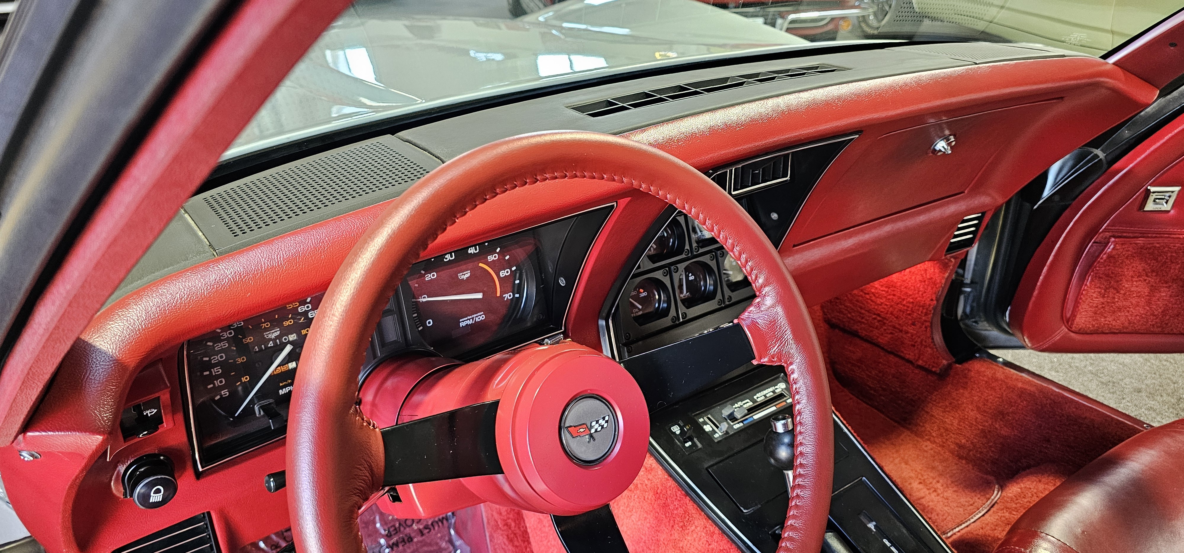 1982 CHEVROLET CORVETTE 46