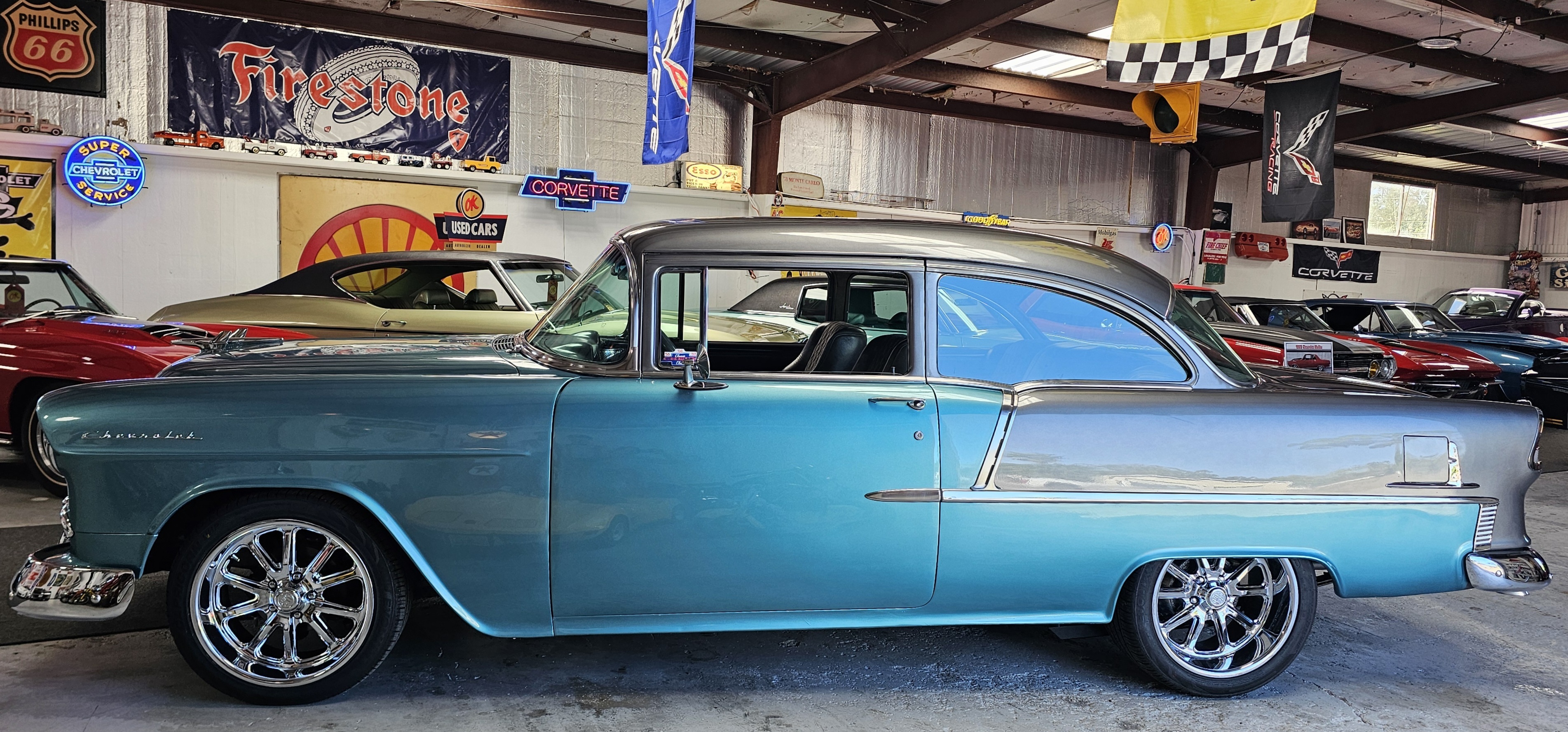 1955 CHEVROLET 210 2
