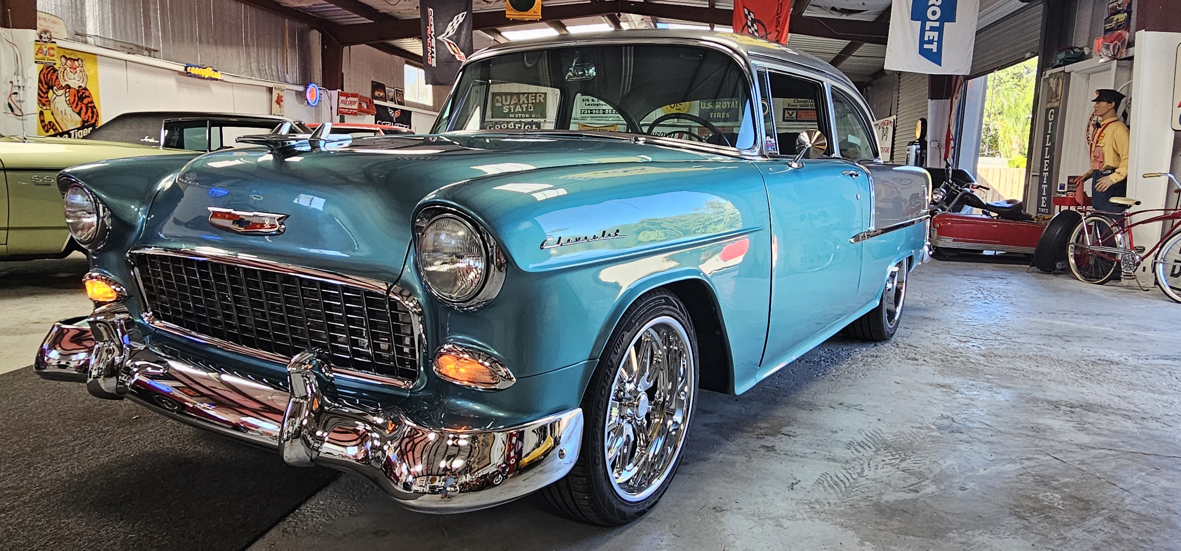1955 CHEVROLET 210 18