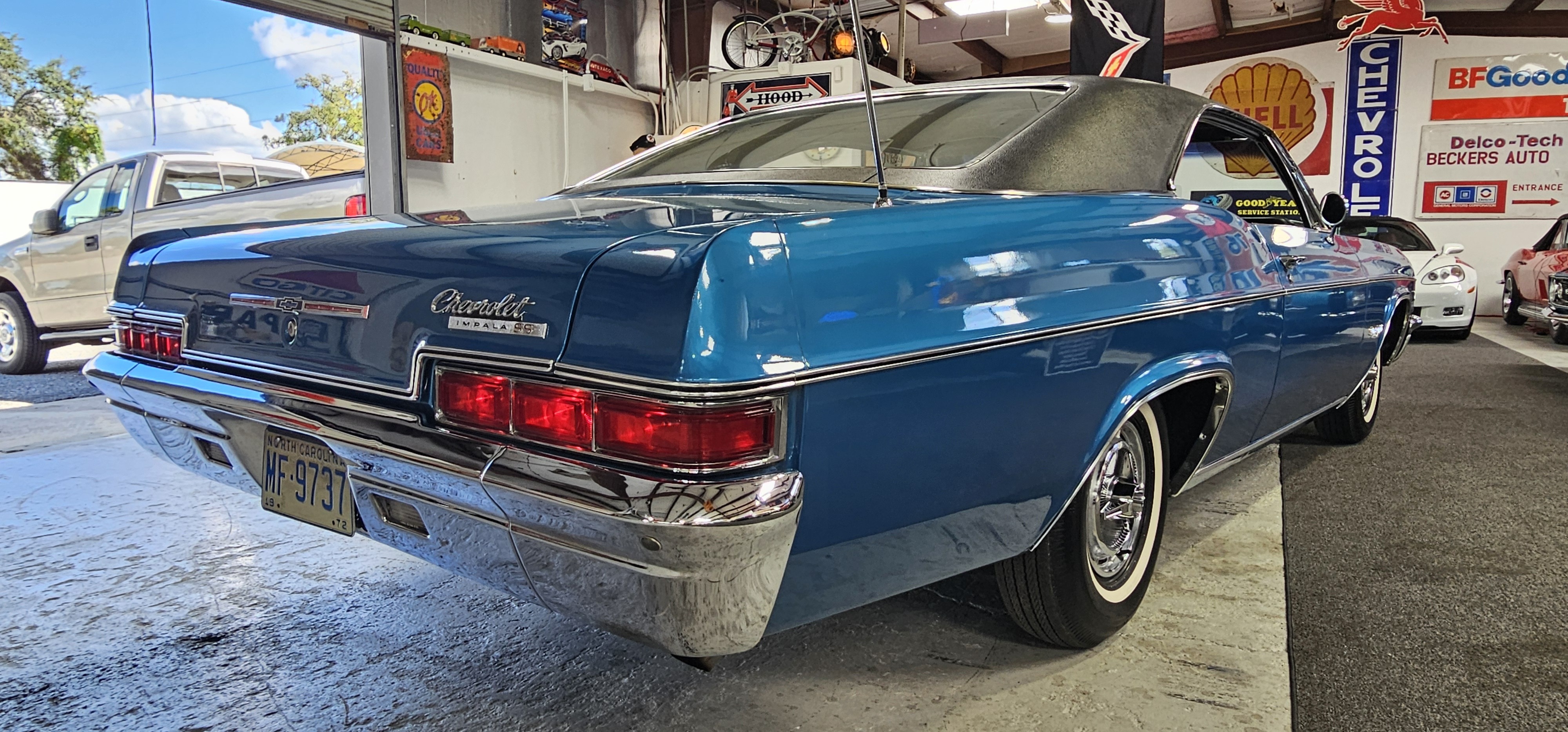 1966 CHEVROLET IMPALE 28