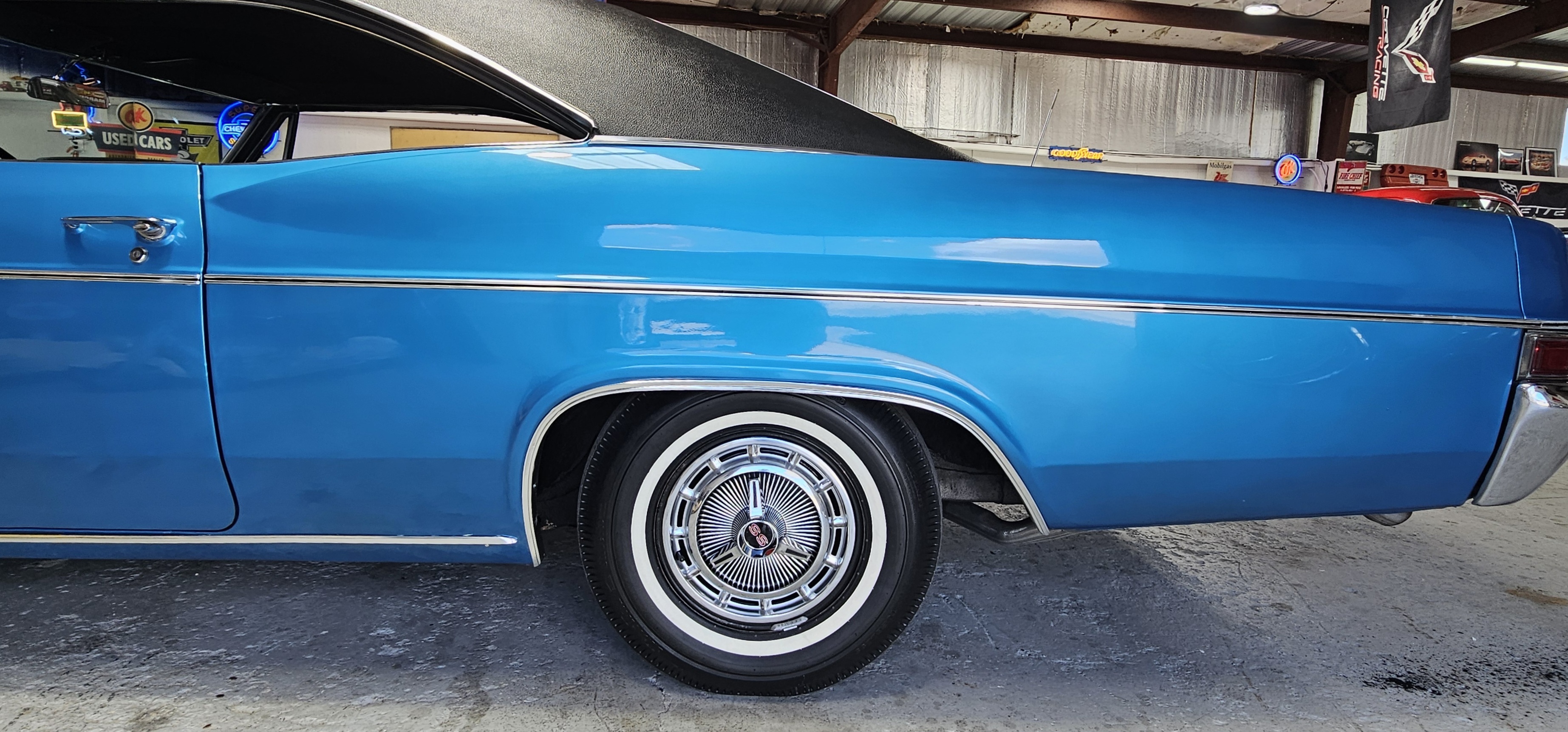 1966 CHEVROLET IMPALE 33