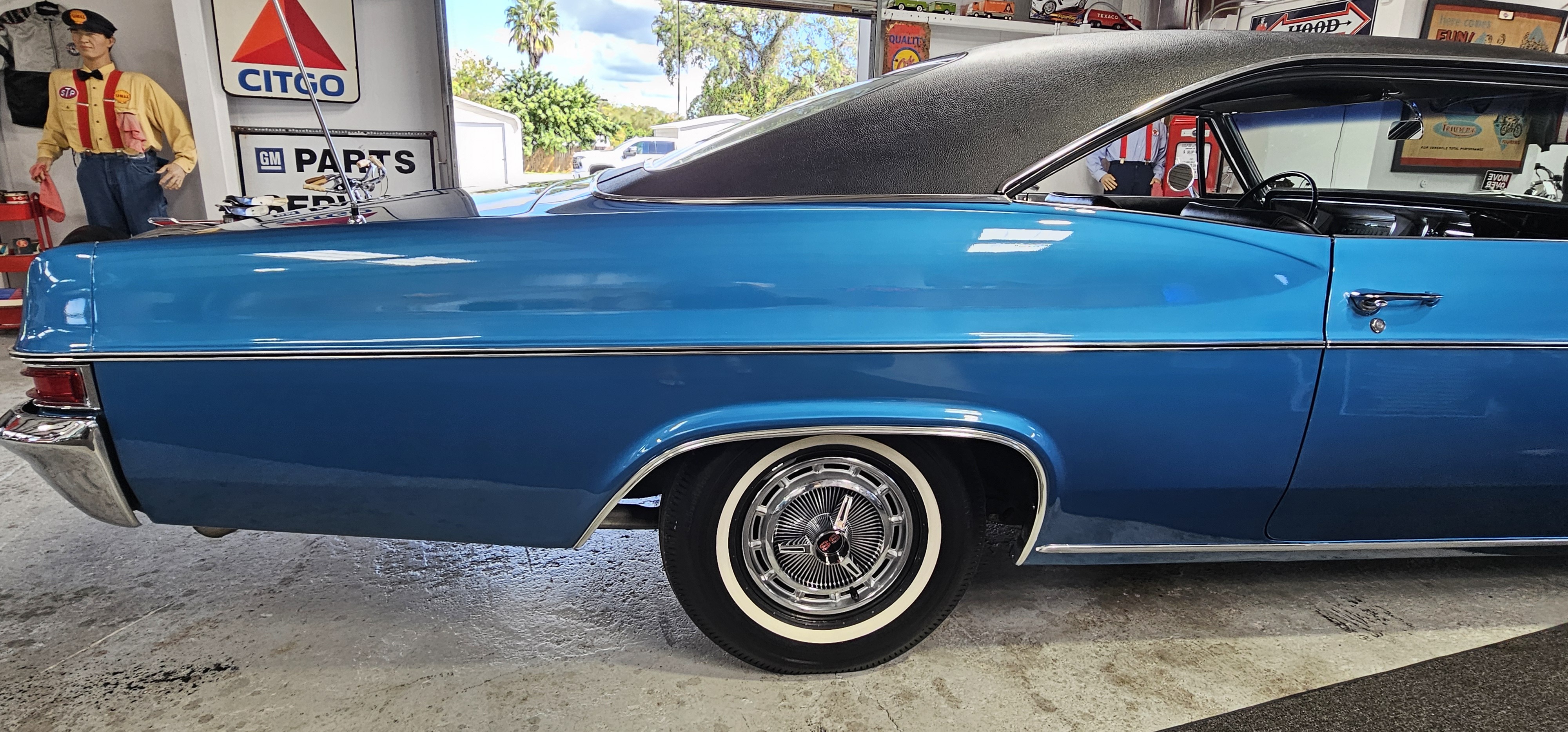 1966 CHEVROLET IMPALE 36