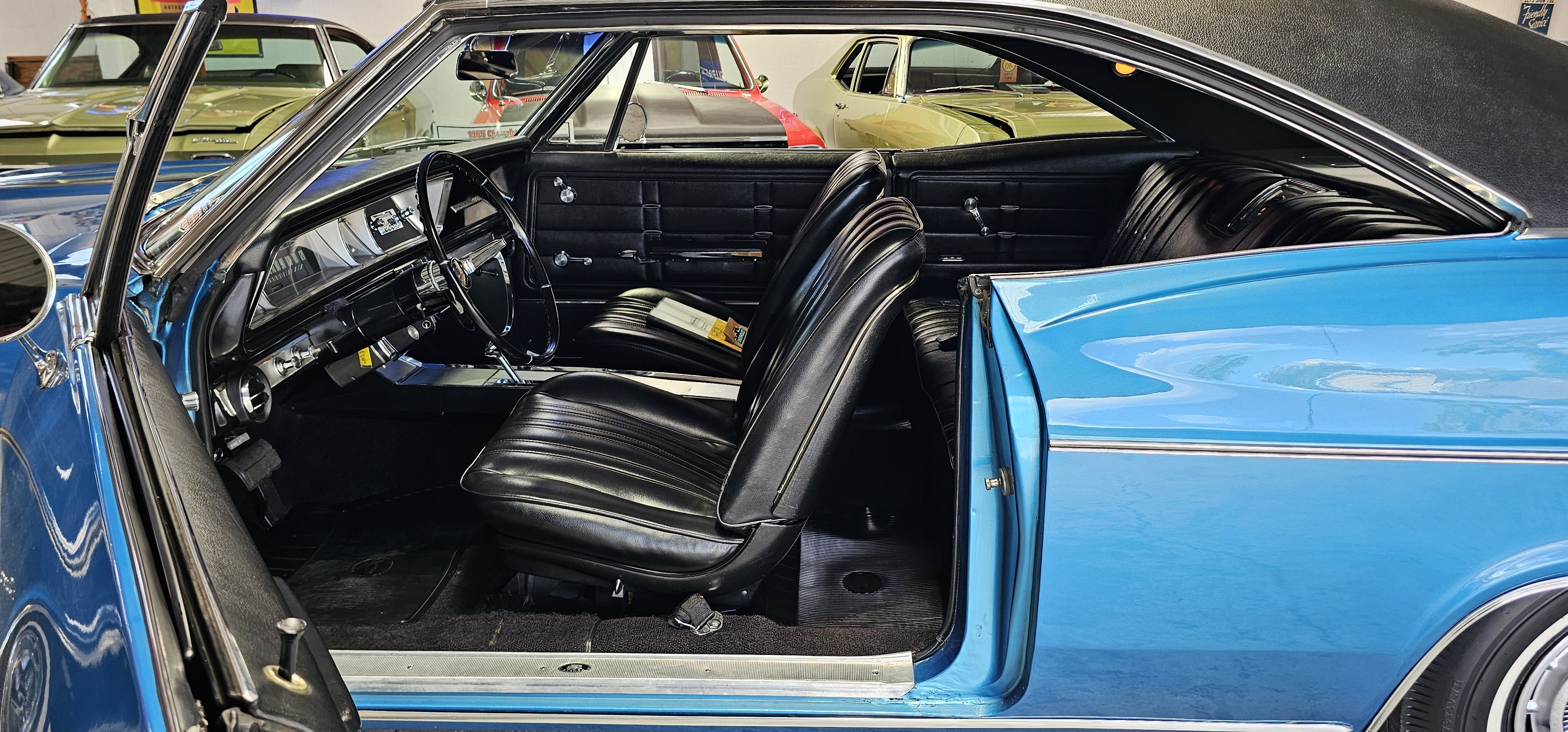 1966 CHEVROLET IMPALE 61