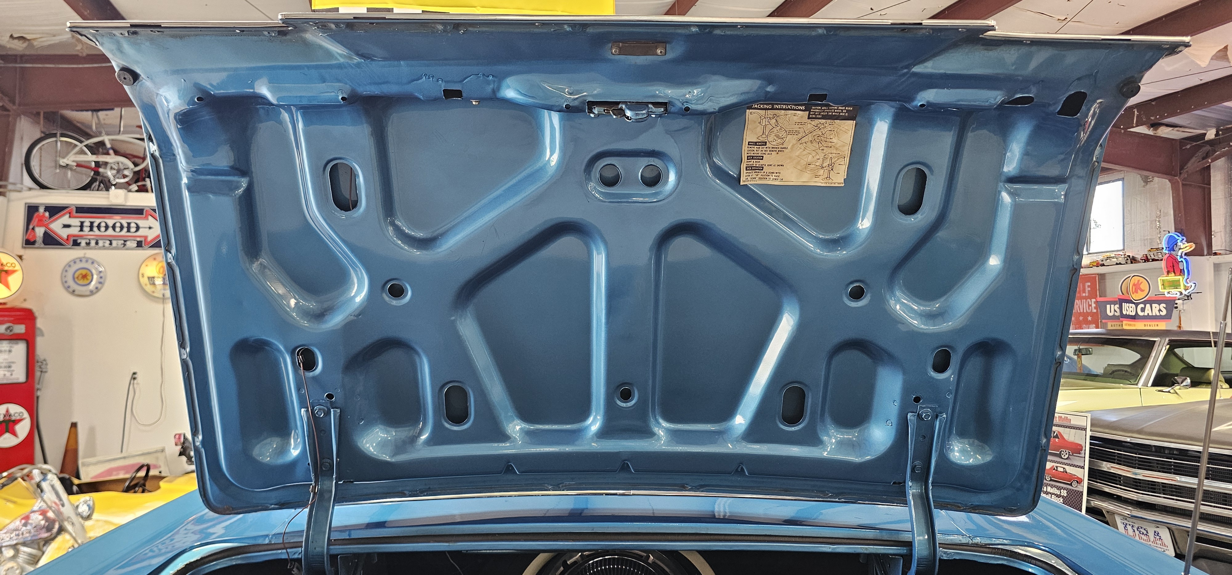 1966 CHEVROLET IMPALE 102