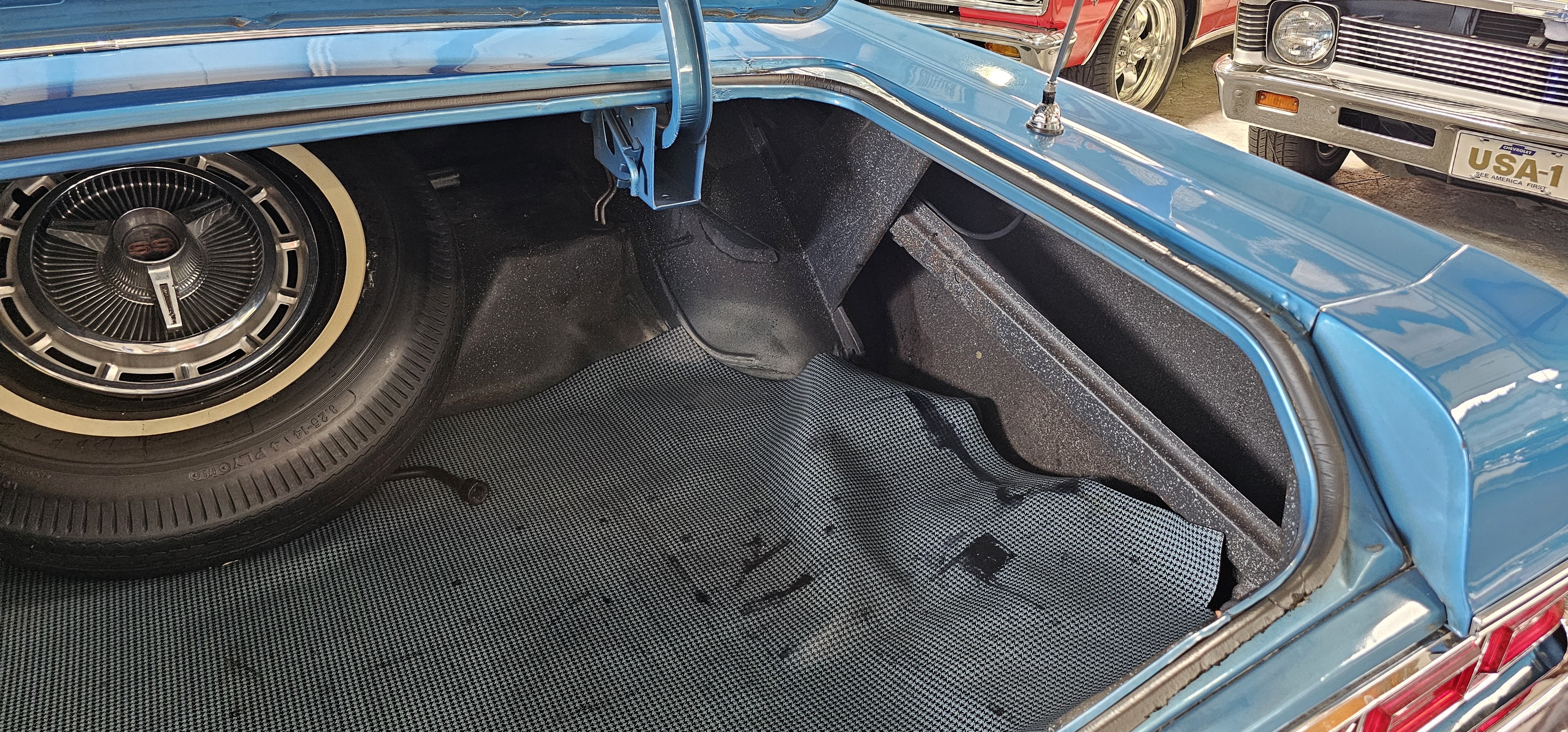 1966 CHEVROLET IMPALE 105