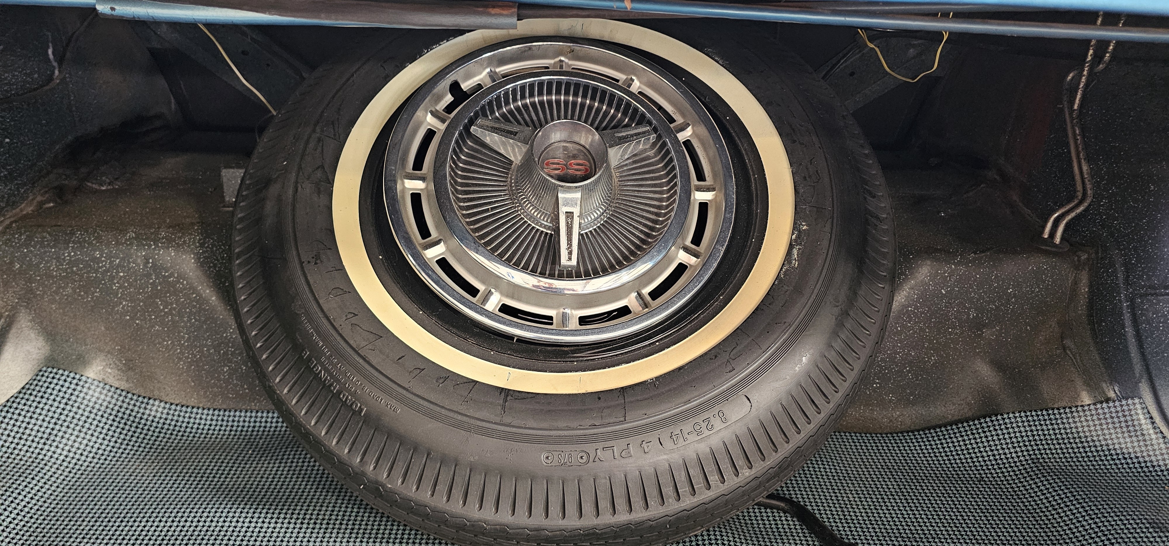 1966 CHEVROLET IMPALE 109