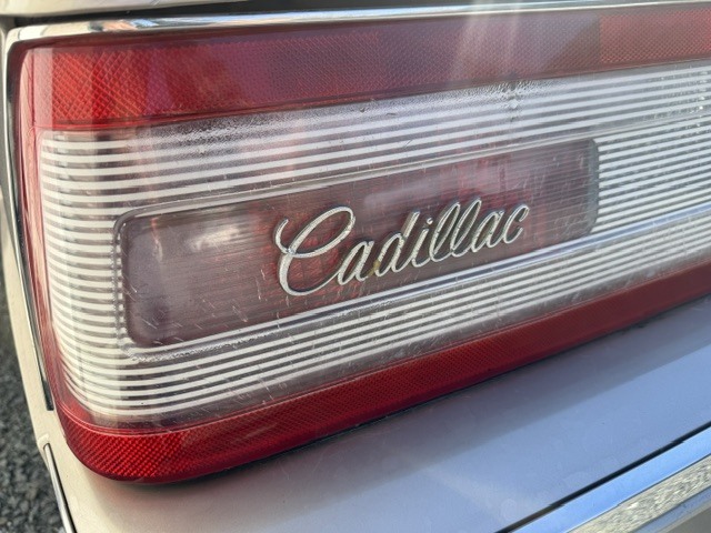 1992 Cadillac Allante 21