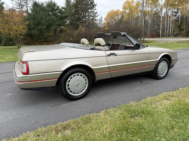 1992 Cadillac Allante 5
