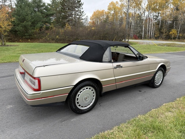 1992 Cadillac Allante 6