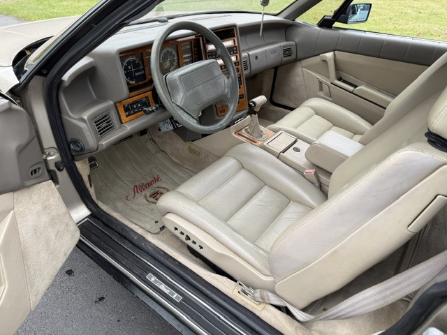 1992 Cadillac Allante 11