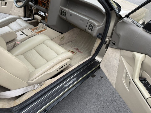 1992 Cadillac Allante 16