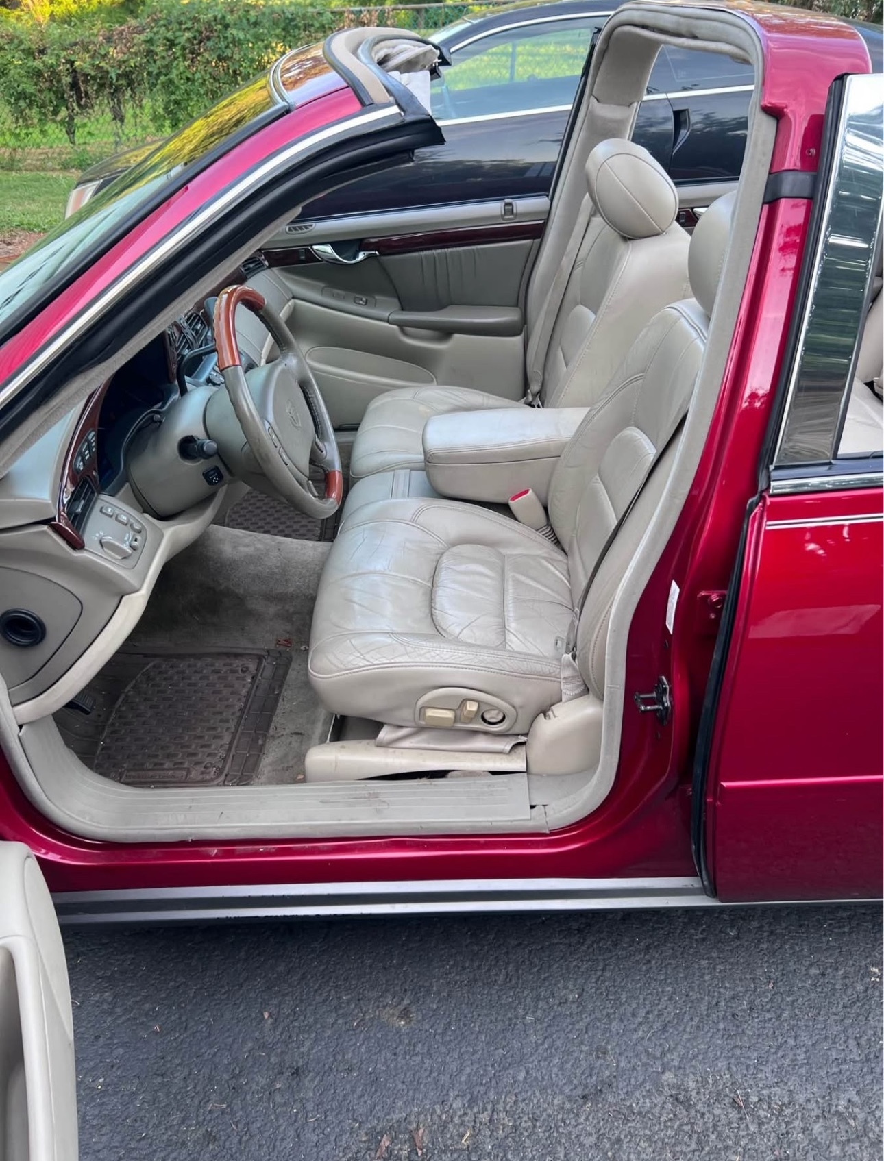 2001 Cadillac deVille 13