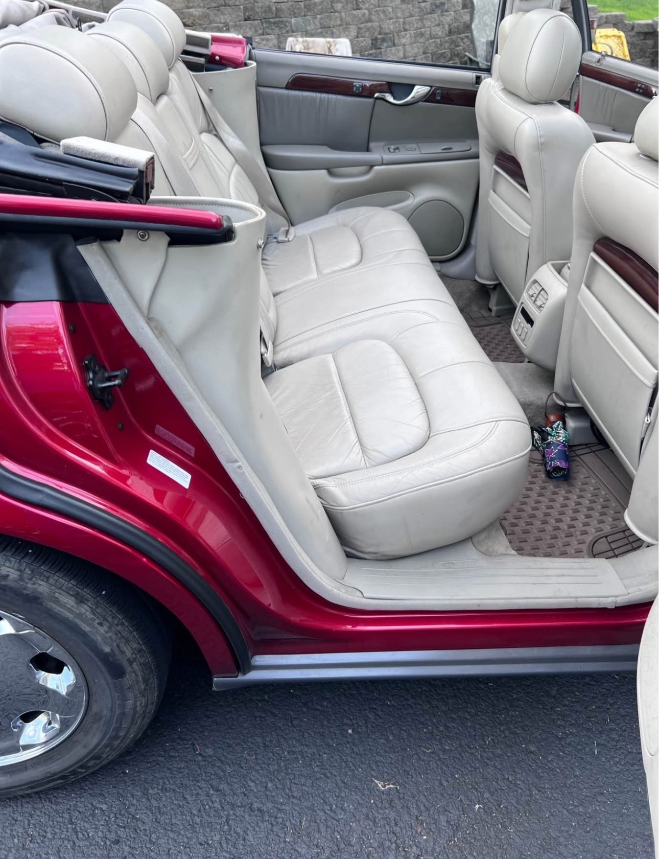 2001 Cadillac deVille 14
