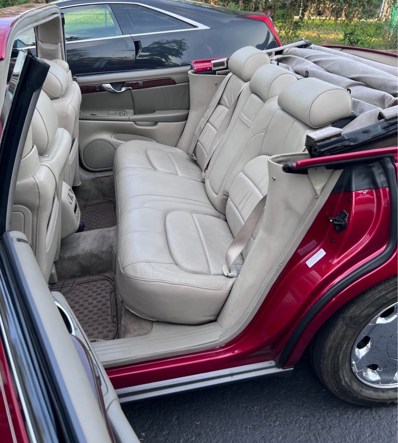 2001 Cadillac deVille 17